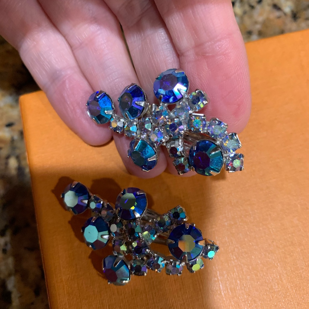 - Absolutely Unique Classic Clip On Crystal Gorgeous Sparkle Blue Clip Earrings
